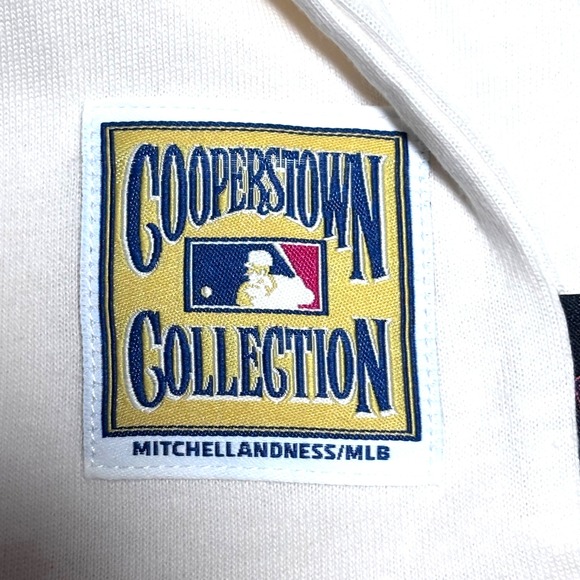 Rare Mitchell Ness Houston Astros 2017 World Series Champs T Shirt Women Sm NWT - Picture 12 of 12